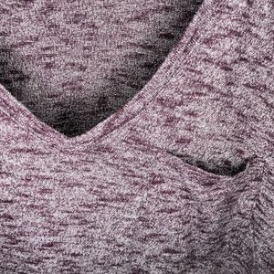 Ava Viv. 2X. Vneck long sleeve shirt. Burgundy & w